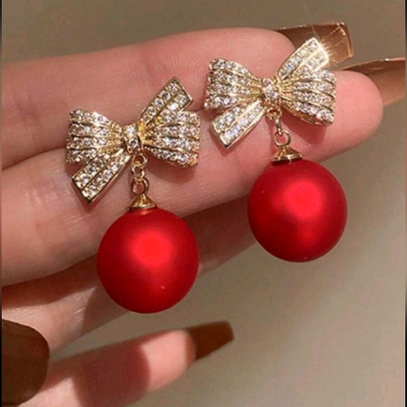 #127. Pair Luxury Elegant Crystal Bowknot Ball Earrings, Suitable For Women. - Picture 2 of 3